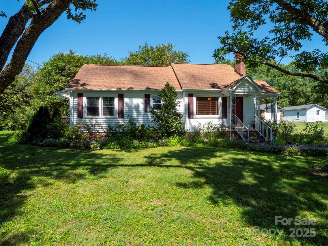 1601 N Main St., Mount Holly, NC 28120