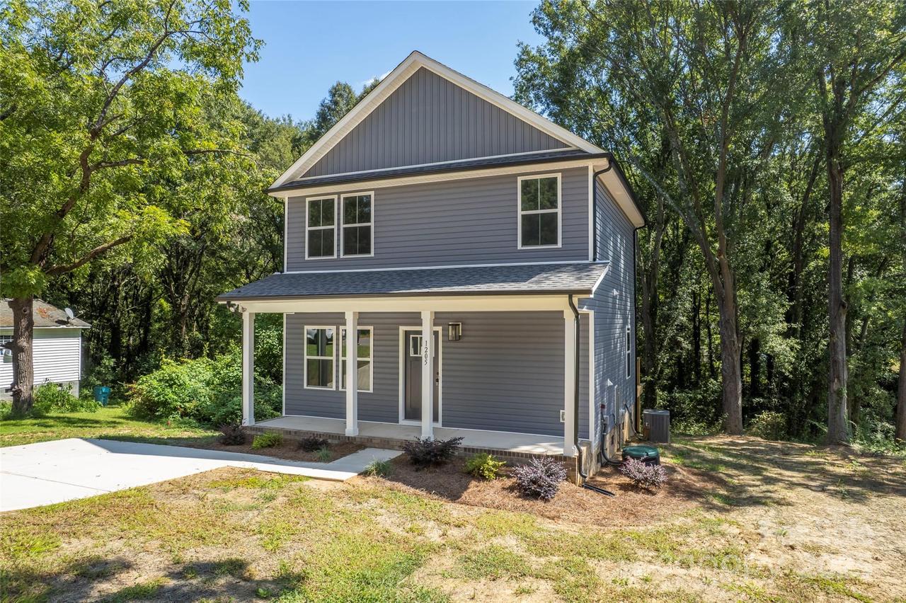 1205 W Mauney Ave., Gastonia, NC 28052