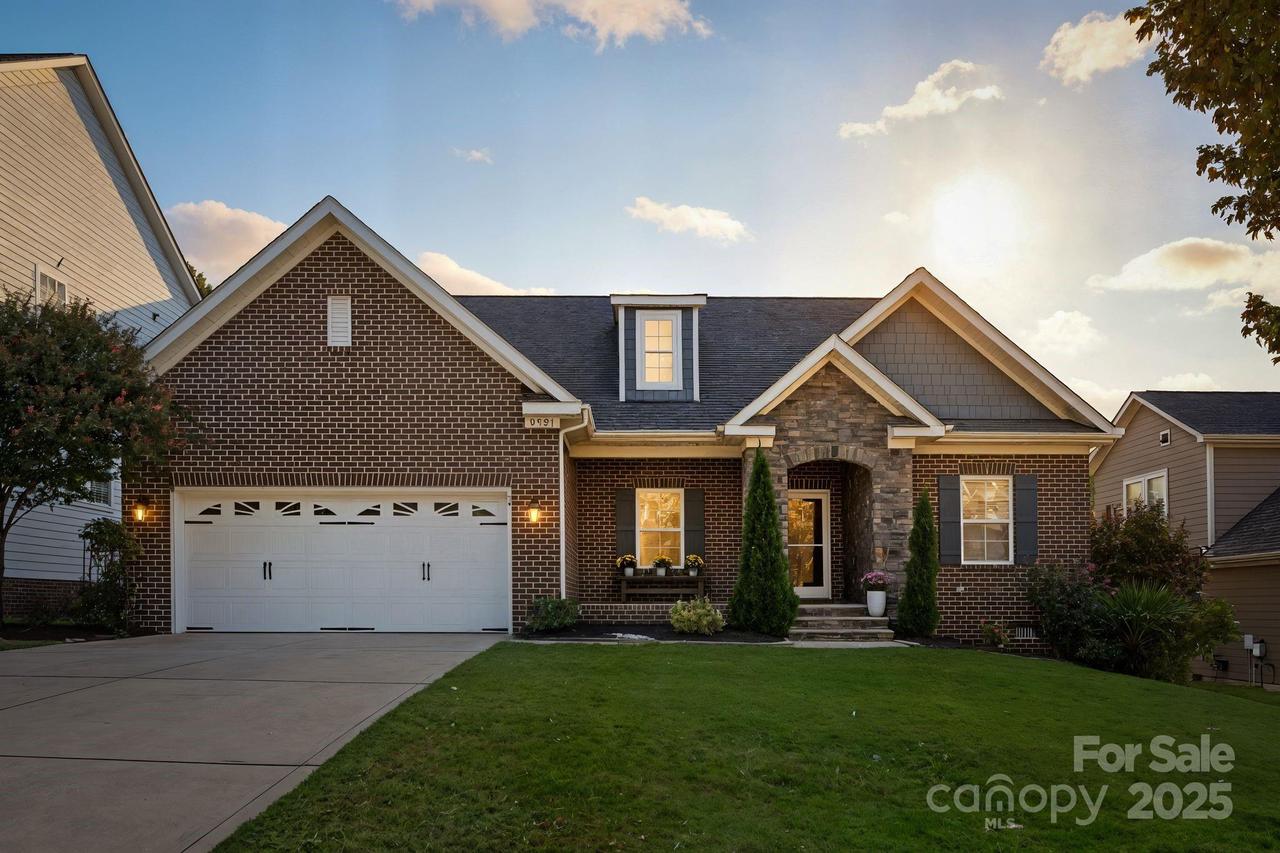 9721 Daufuskie Dr., Charlotte, NC 28278