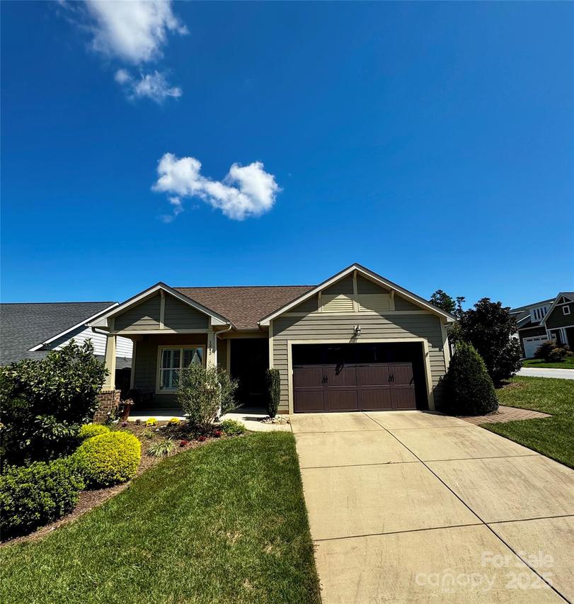 1243 Greenland Dr., Denver, NC 28037