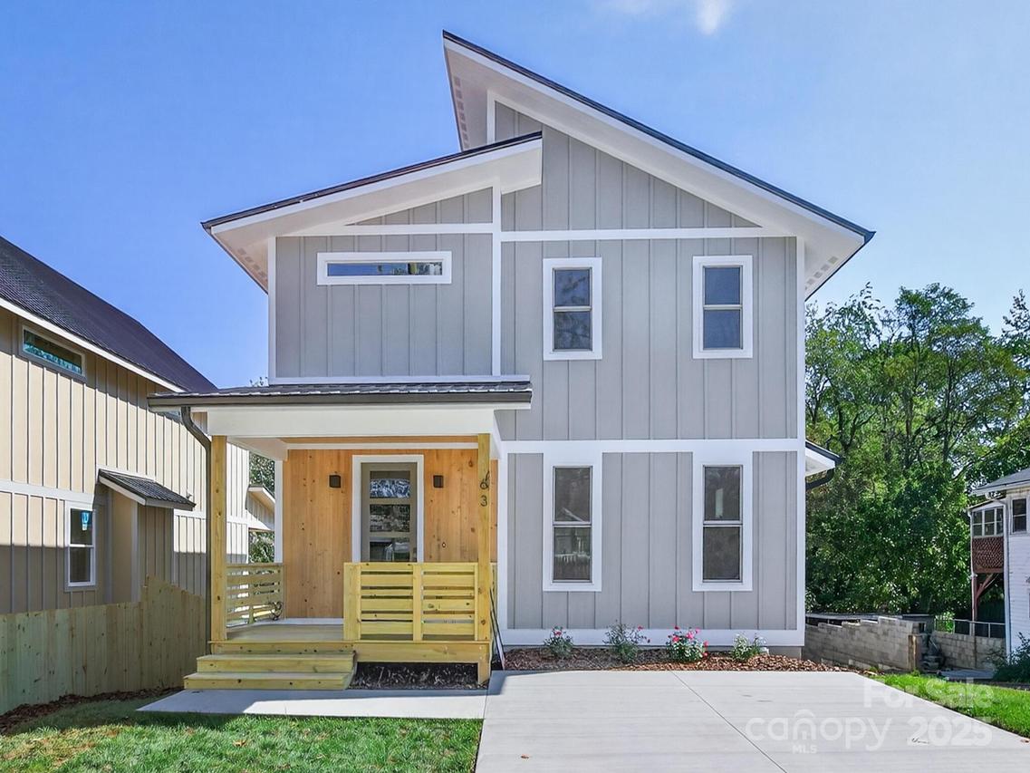 63 Vandalia Ave., Asheville, NC 28806
