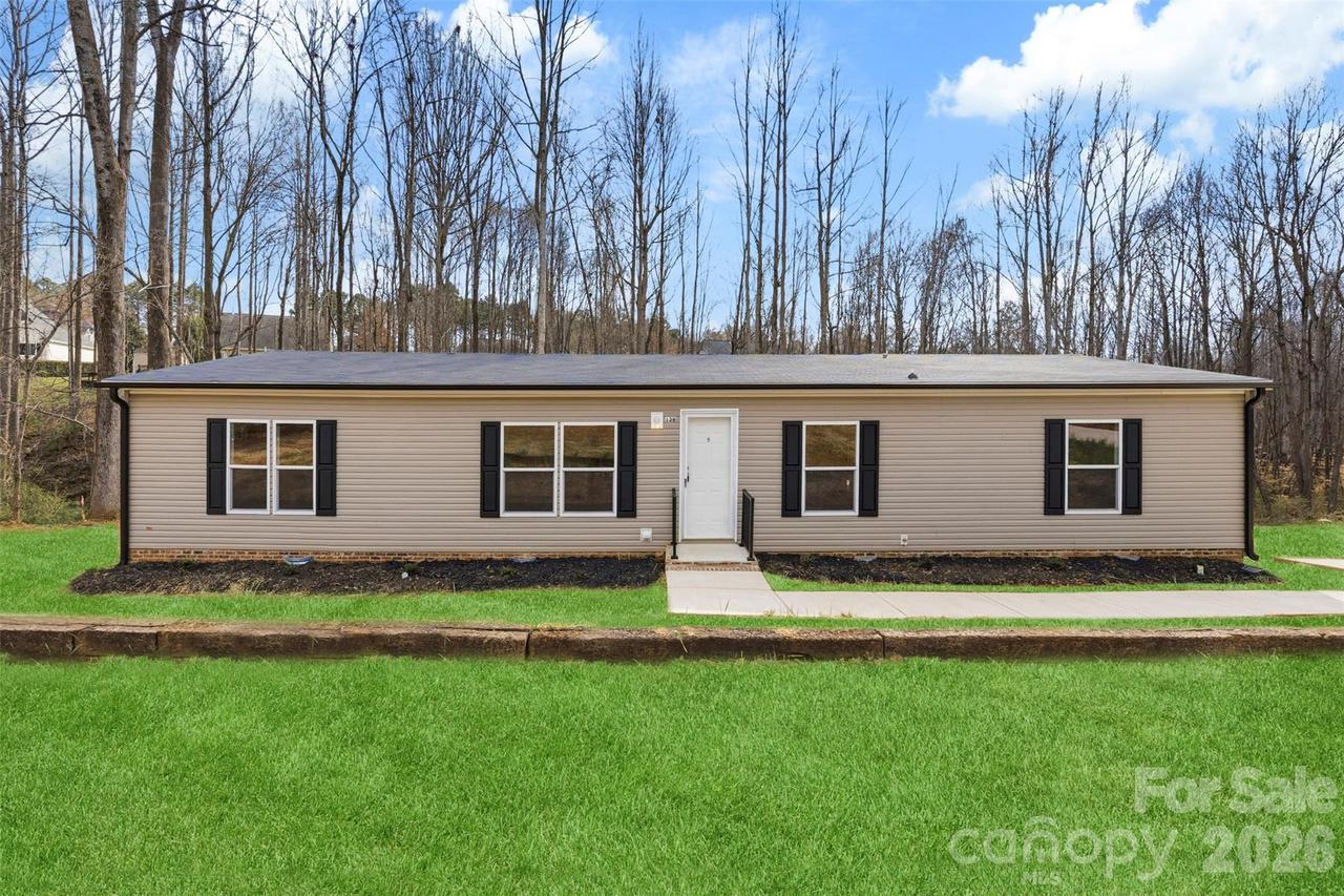 138 Key West Ln., Mooresville, NC 28115