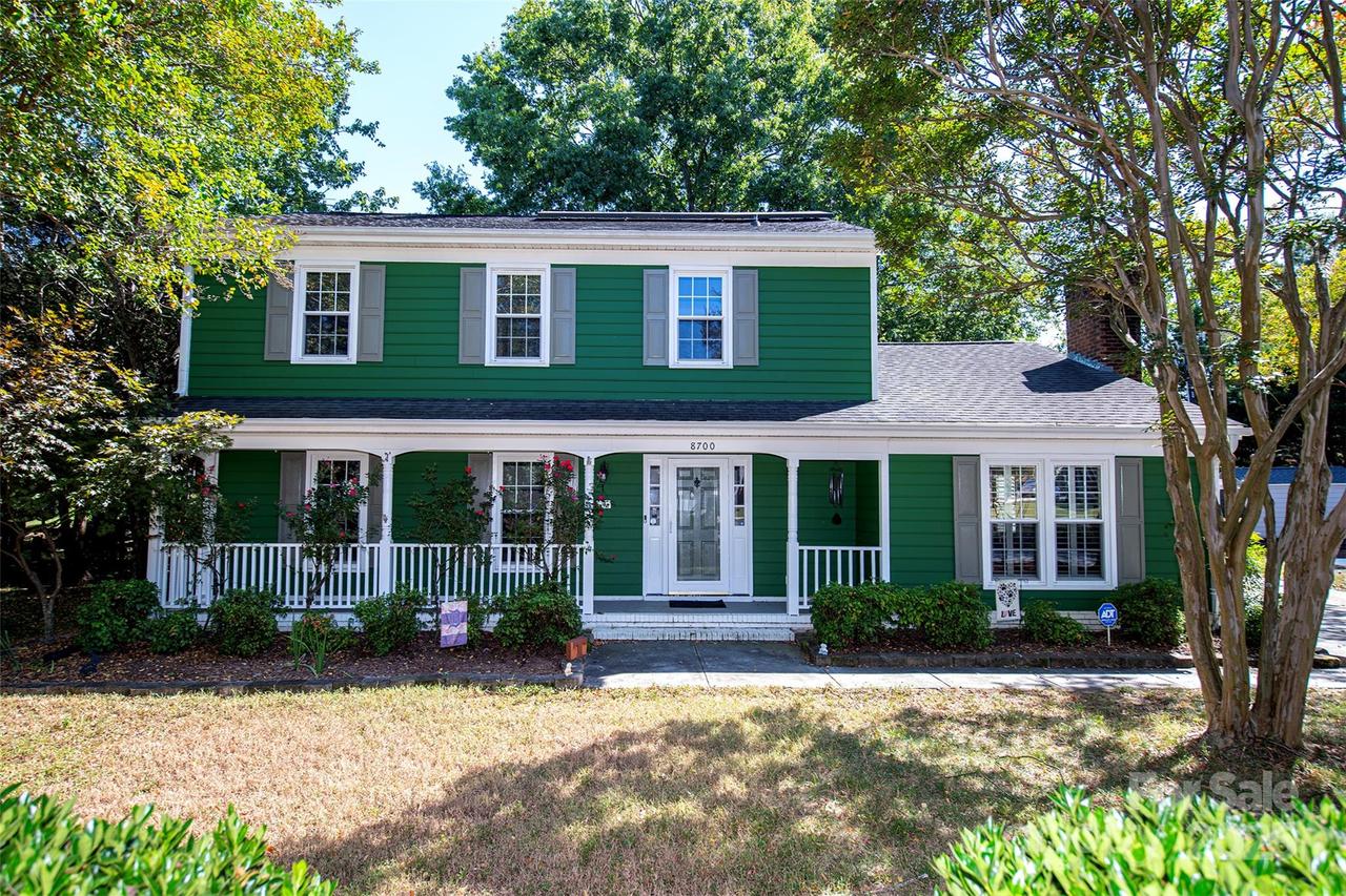 8700 Parkchester Dr., Charlotte, NC 28277