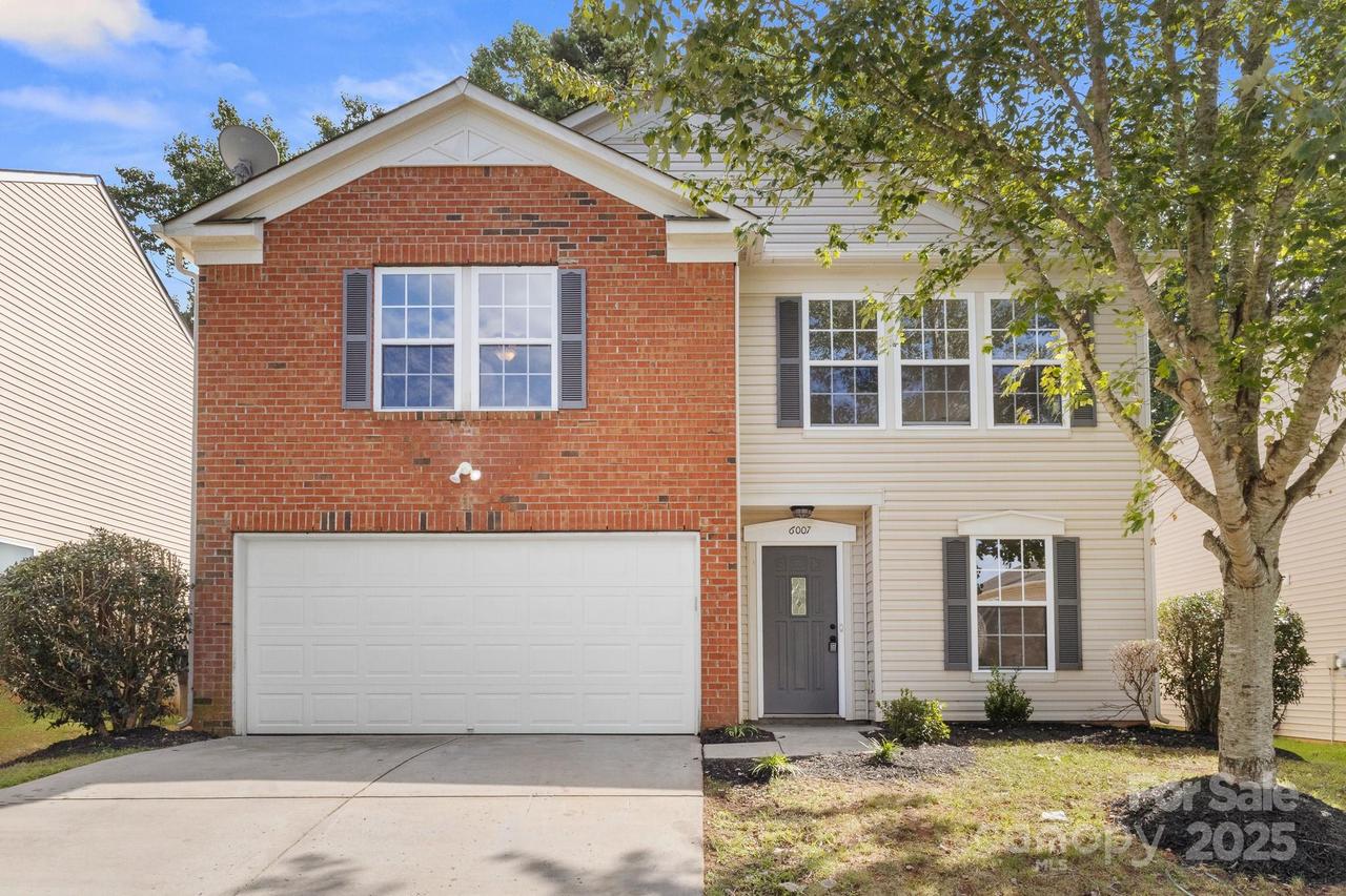 6007 Shortleaf Pine Ct., Charlotte, NC 28215