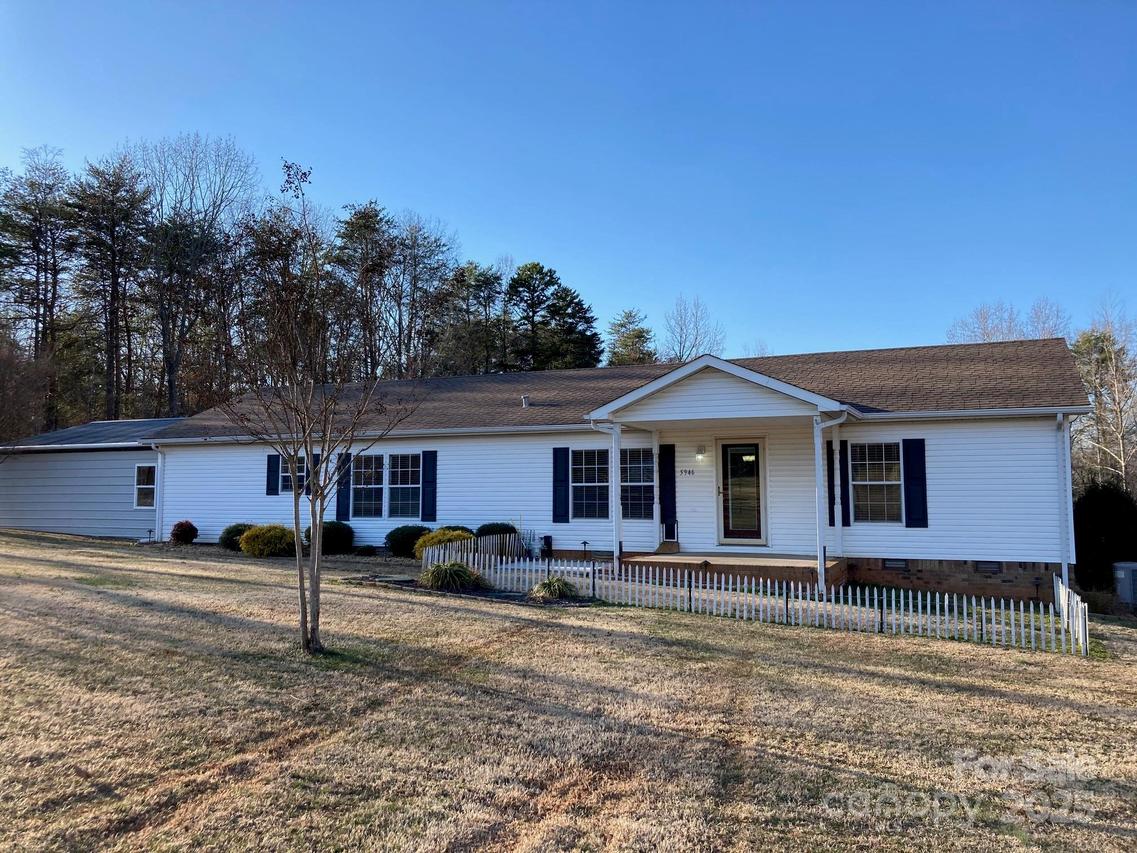 5946 E Nc 150 Hwy., Denver, NC 28037