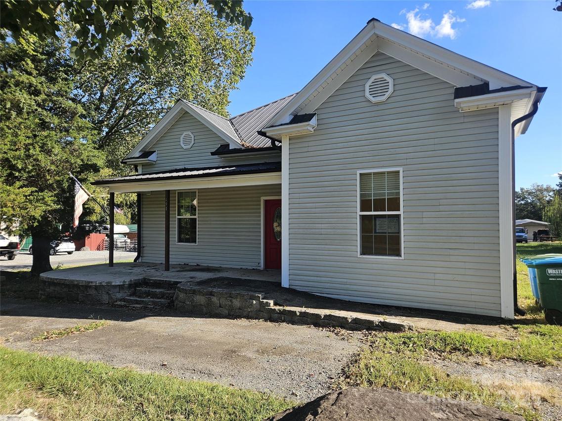 491 W Peacock Ave., Denton, NC 27239