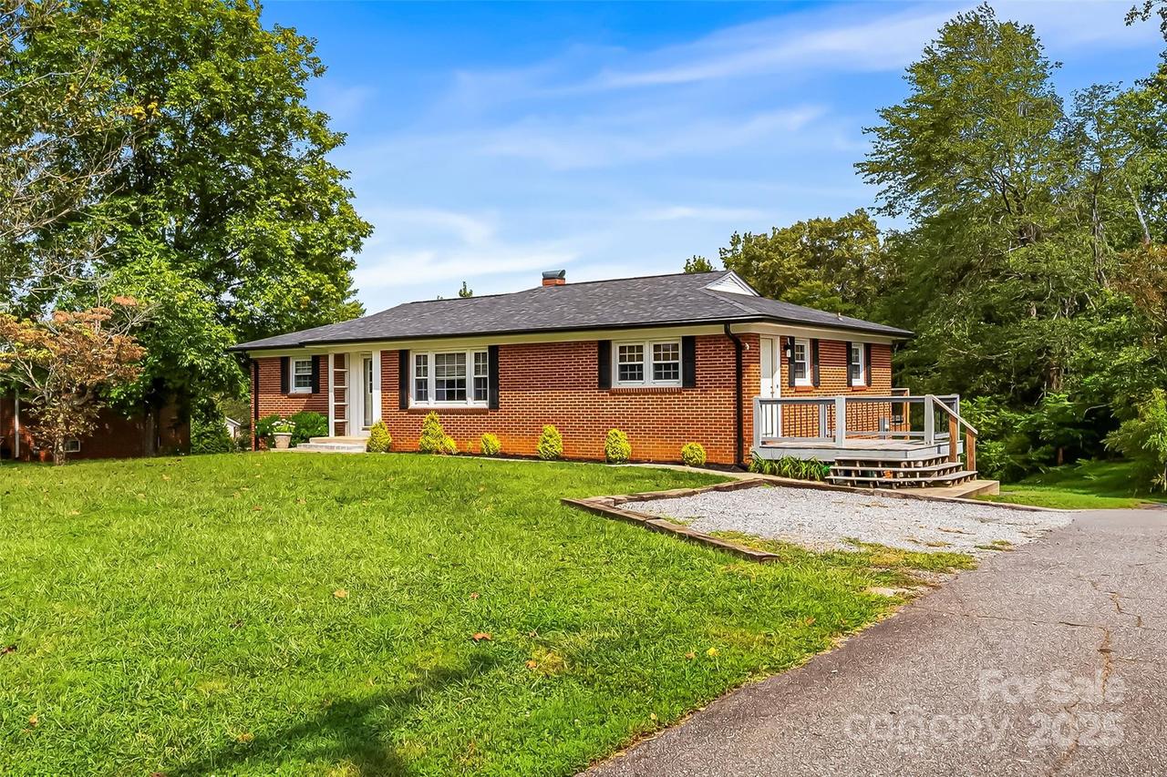 713 Bounous St., Valdese, NC 28690