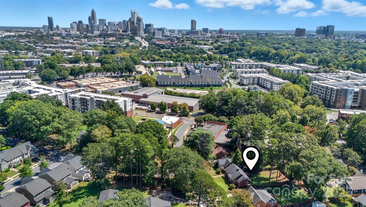 2327 Morton St., Charlotte, NC 28208