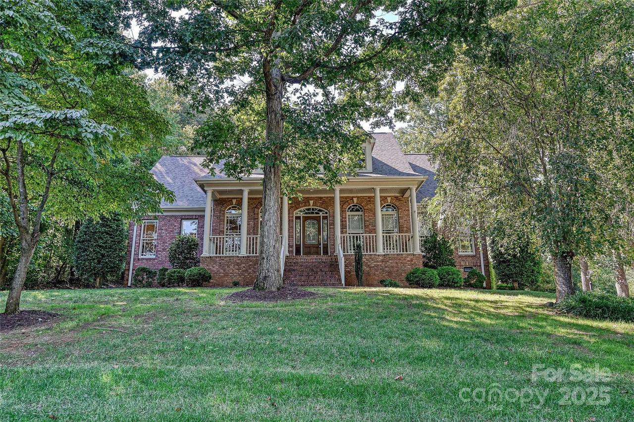 109 Sumter Dr., Mooresville, NC 28117