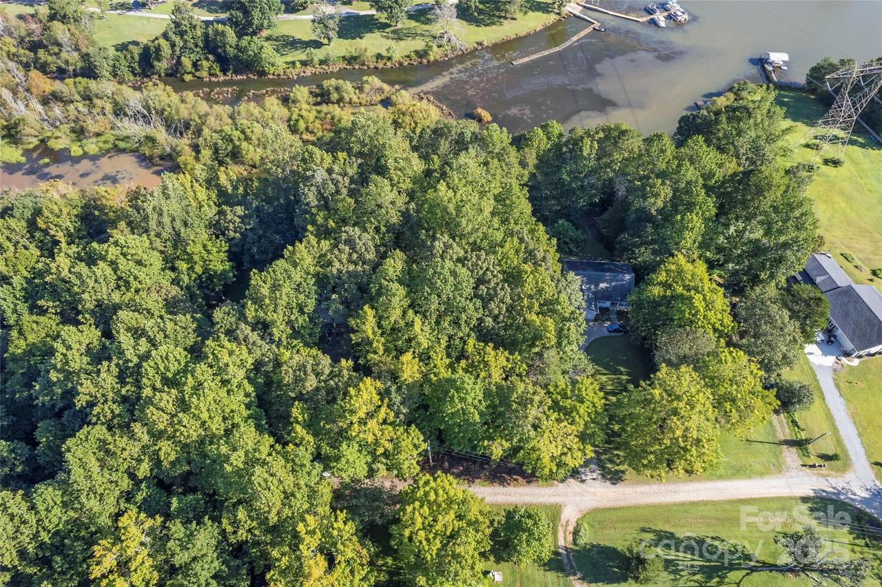 4714 & 4722 Lazy Ln., Denver, NC 28037