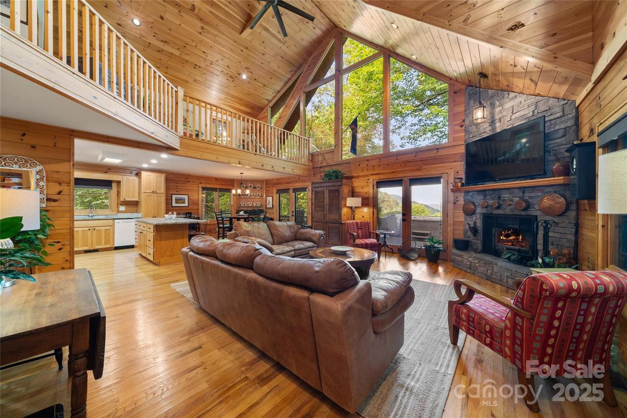 531 Nottingham Rd., Maggie Valley, NC 28751