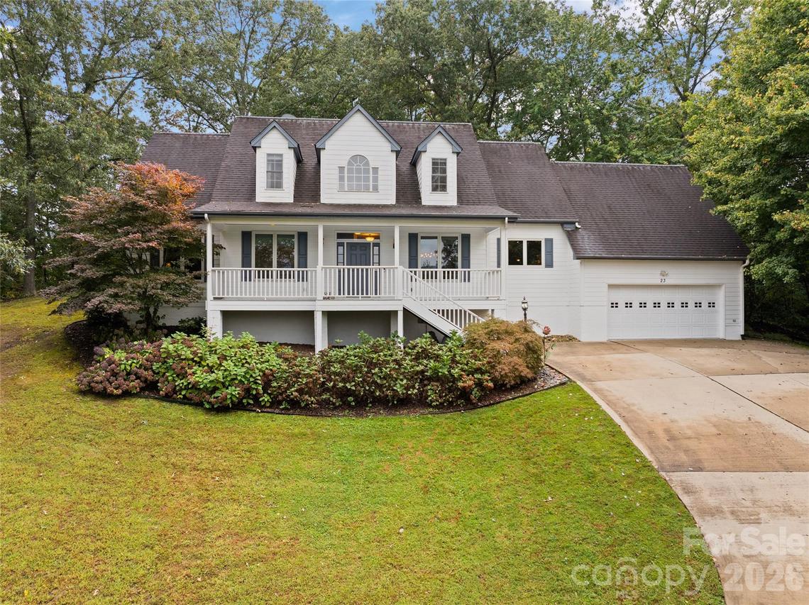 23 Clear Vista Dr., Asheville, NC 28805