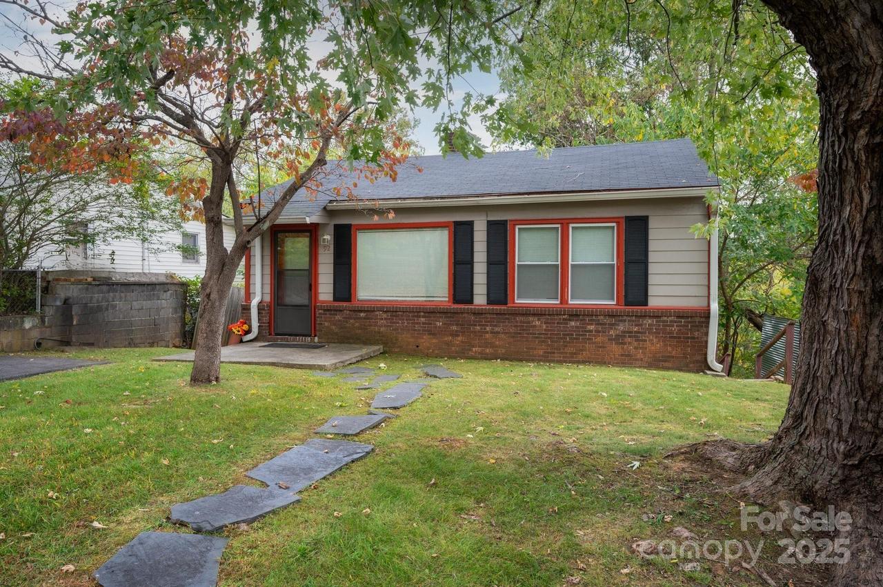 92 Stewart St., Asheville, NC 28806