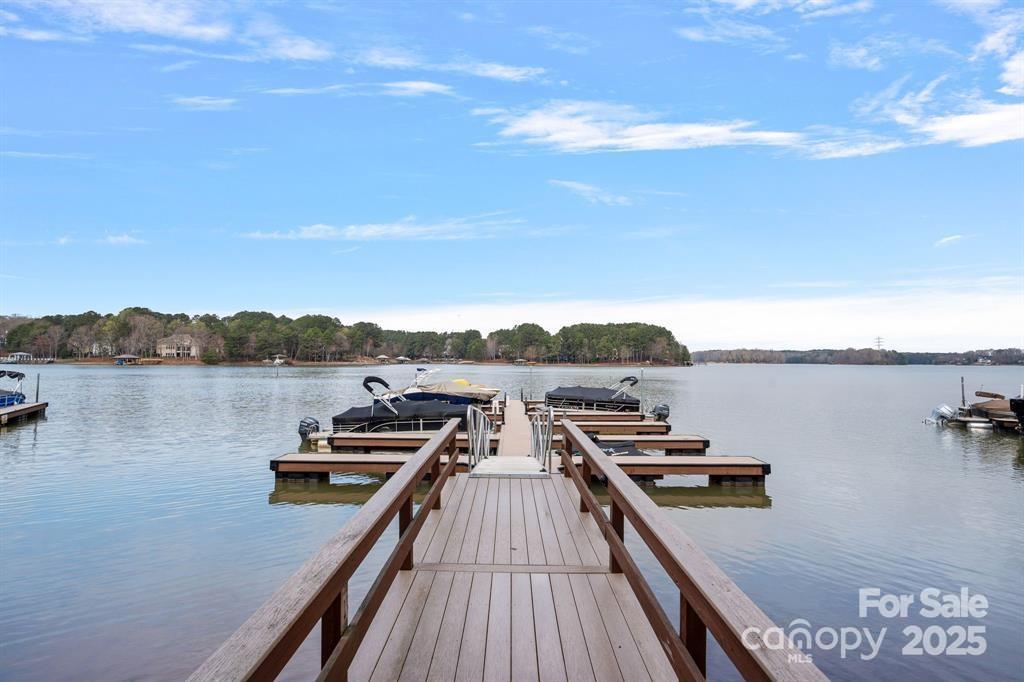 2587 Penngate Dr., Sherrills Ford, NC 28673