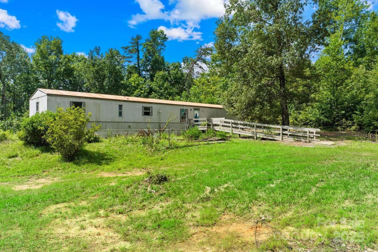 6261 Lor Rd., Morganton, NC 28655