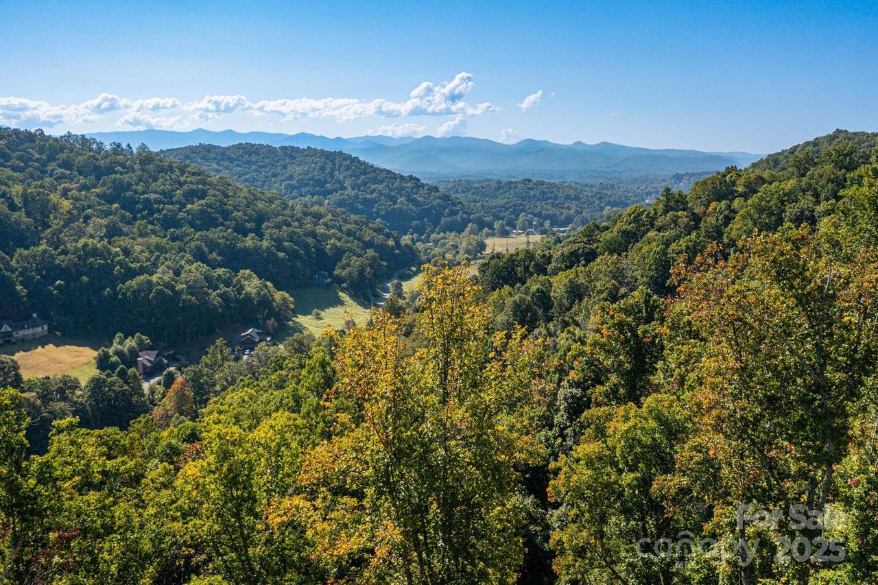 300 Running Deer Ln. #70, Mars Hill, NC 28754