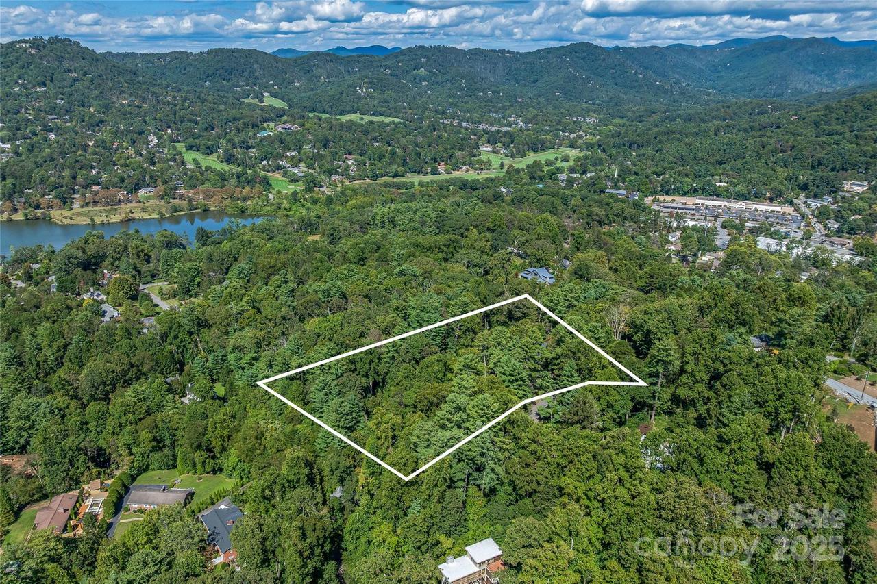 5 Horizon Hill Rd., Asheville, NC 28804