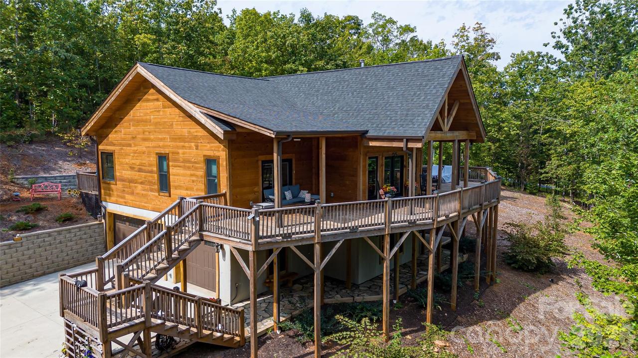 265 Grandview Peaks Dr., Nebo, NC 28761