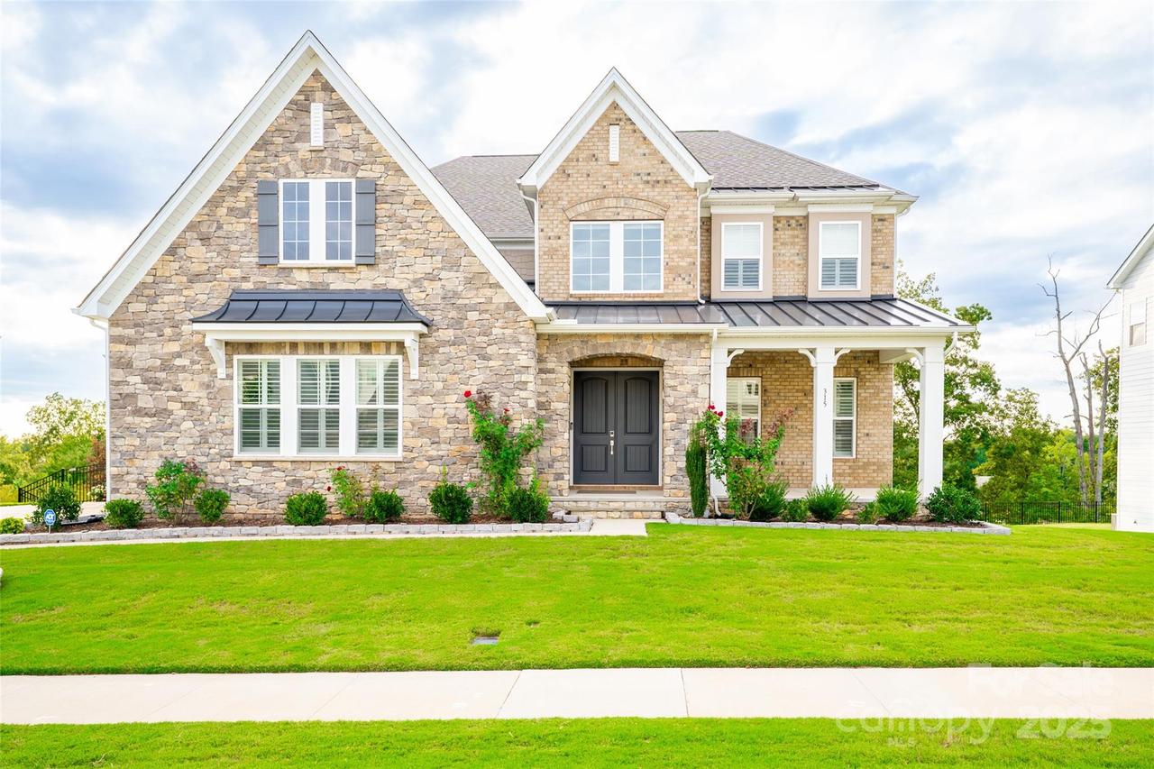 315 W Waterlynn Rd., Mooresville, NC 28117