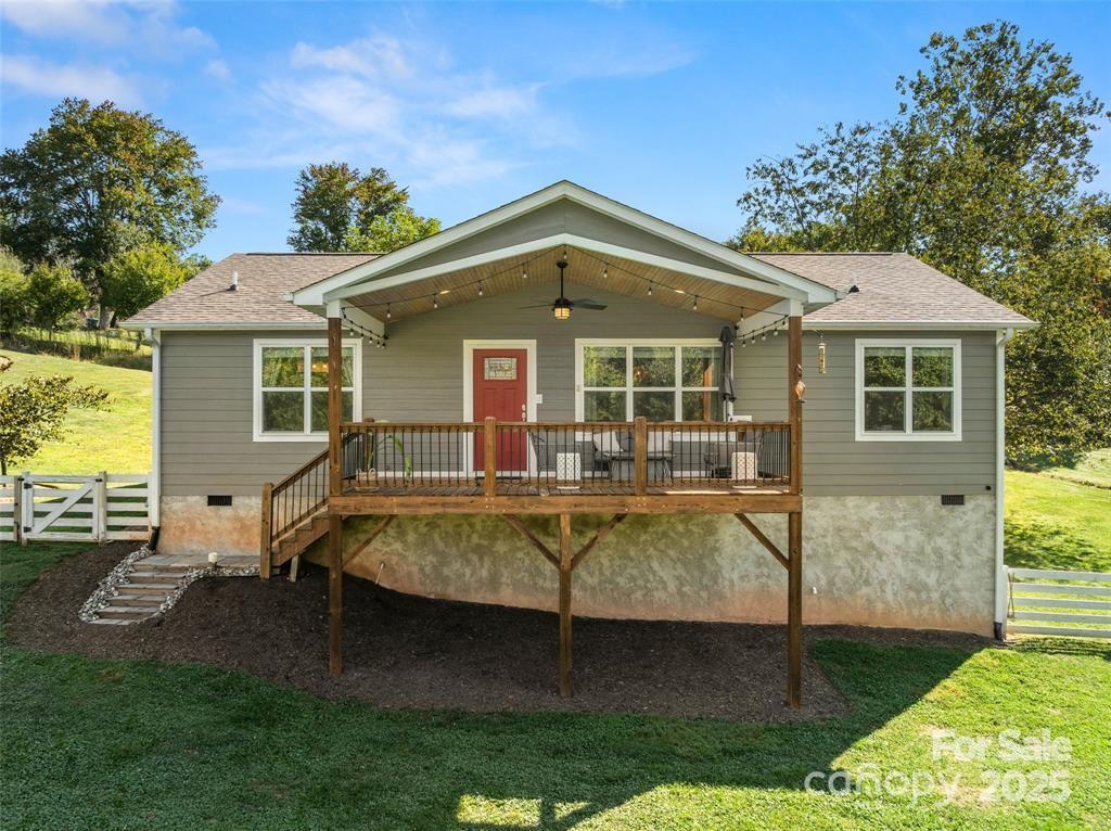119 Dapple Rd., Candler, NC 28715