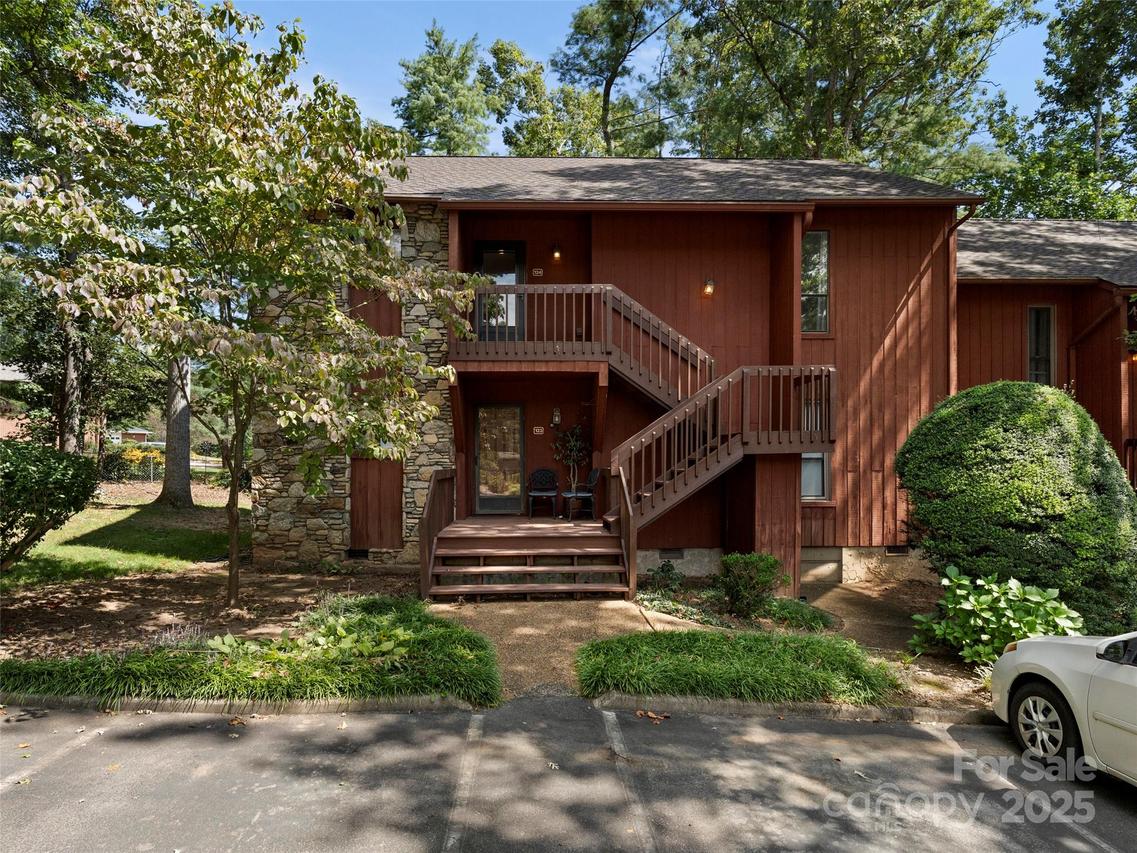 124 Cedar Forest Tr., Asheville, NC 28803