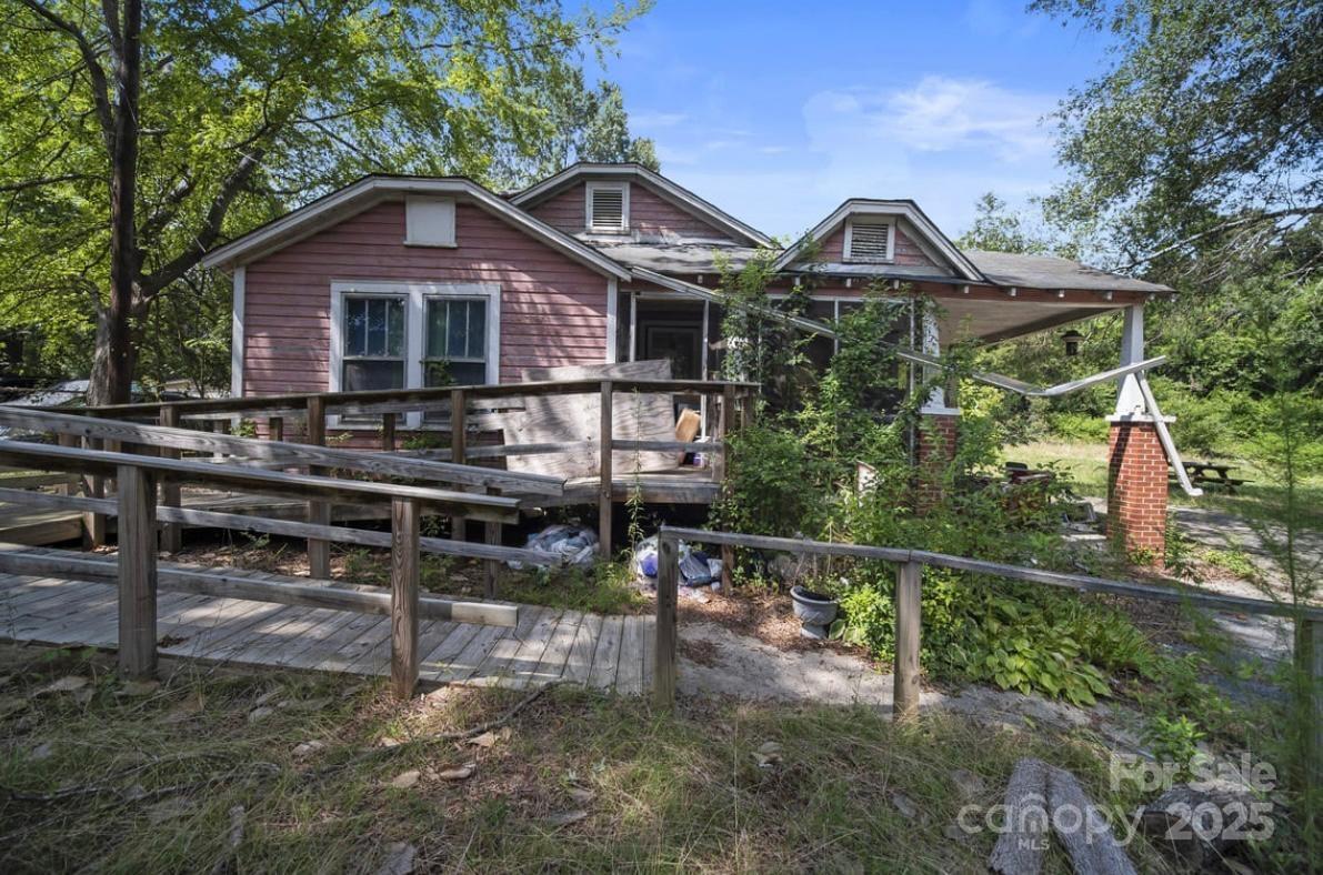 5010 Athens St., Kannapolis, NC 28081