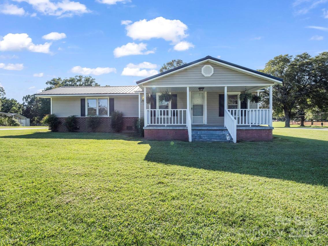264 Goode Rd., Mooresboro, NC 28114