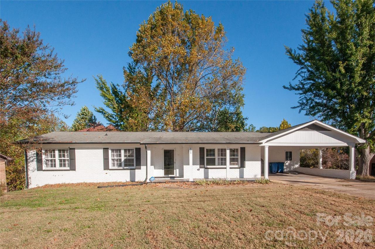 535 N Carolina Ave., Statesville, NC 28677