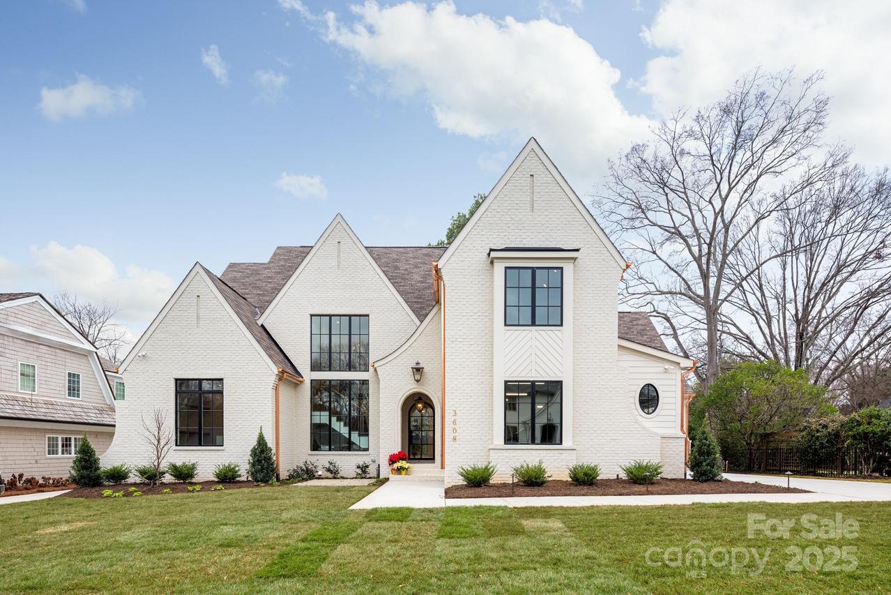 3028 Eastham Ln., Charlotte, NC 28209