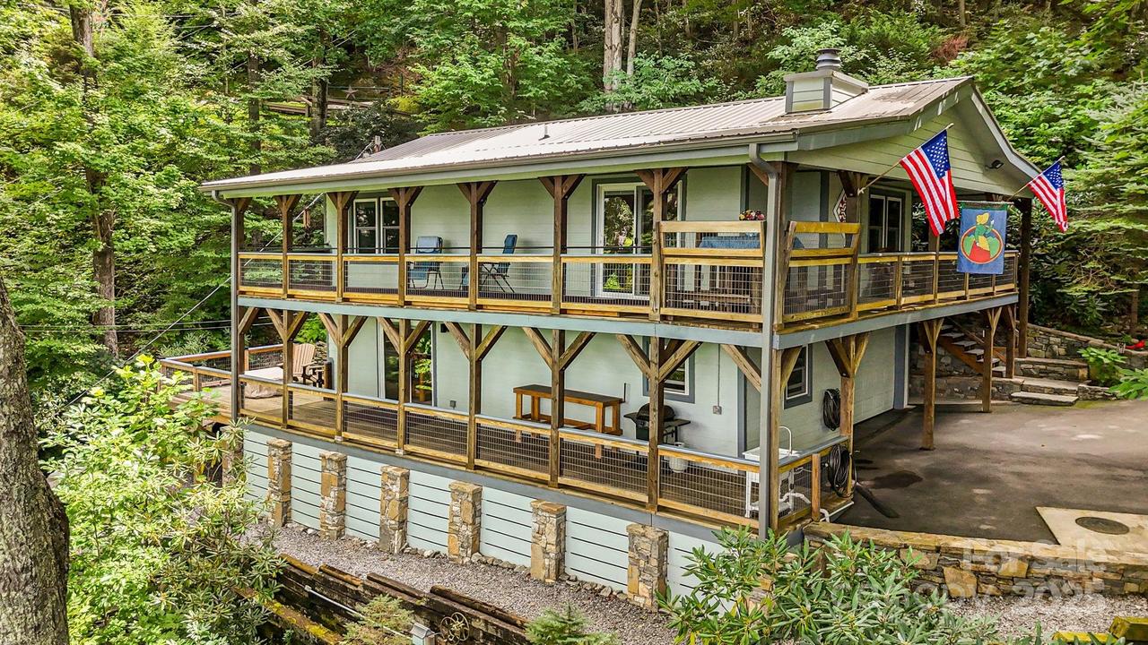 61 Eagle Roost Rd., Maggie Valley, NC 28751