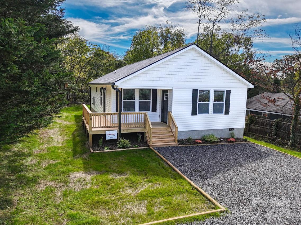 26 Crest Ave., Asheville, NC 28803