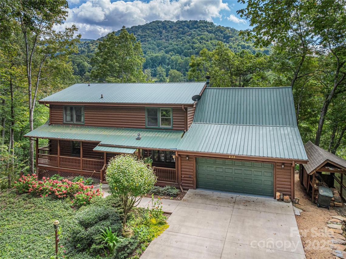 235 Timucua Tr., Waynesville, NC 28786