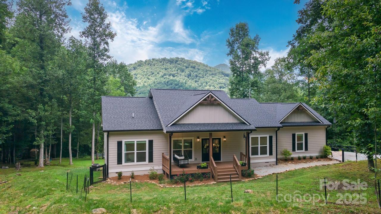121 Rocky Branch Rd., Franklin, NC 28734