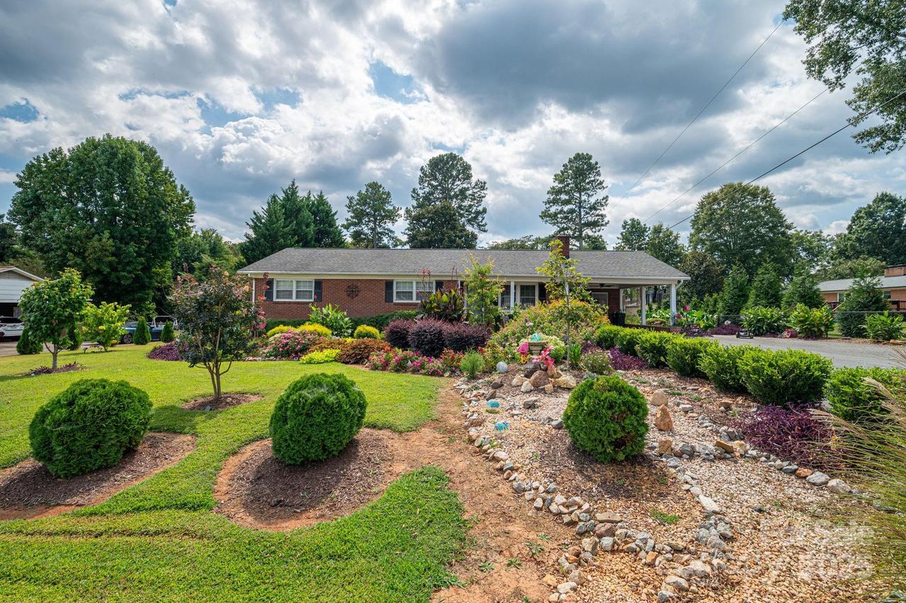 2384 Abby Ave. #14, Lincolnton, NC 28092