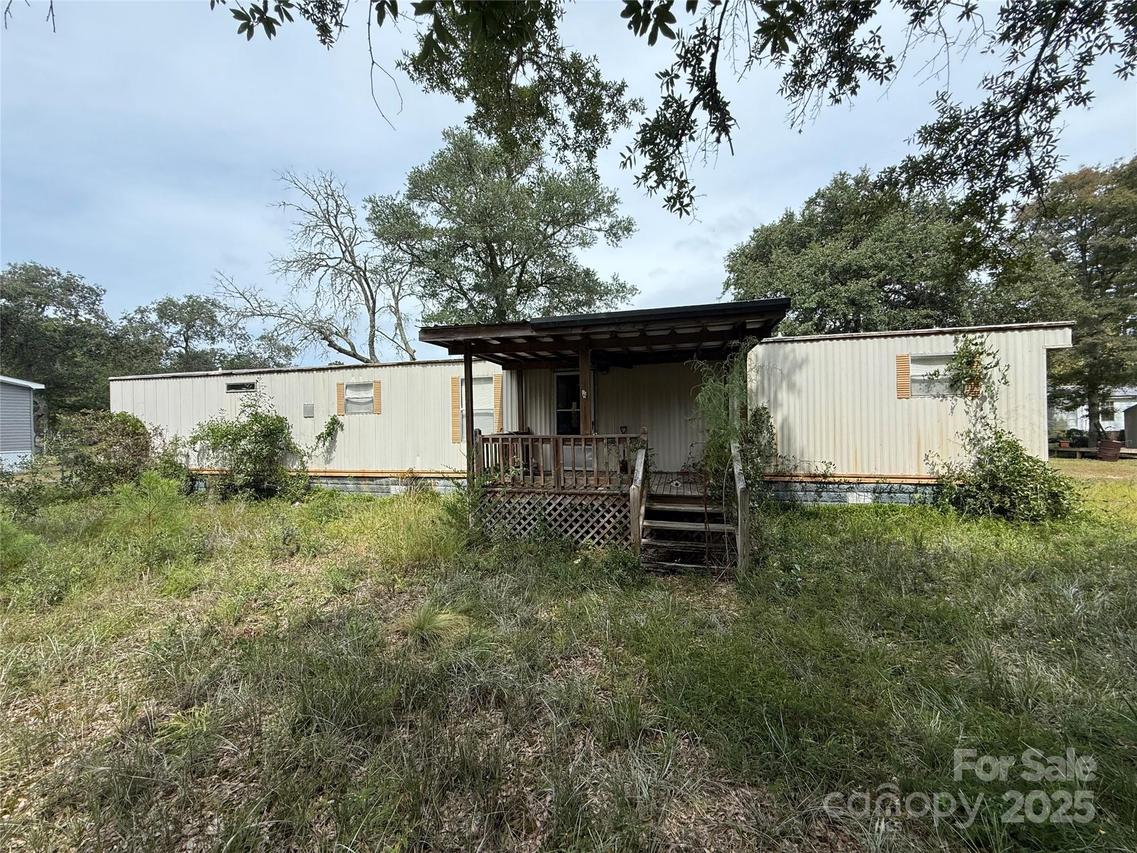 642 Darby St., Bolivia, NC 28422