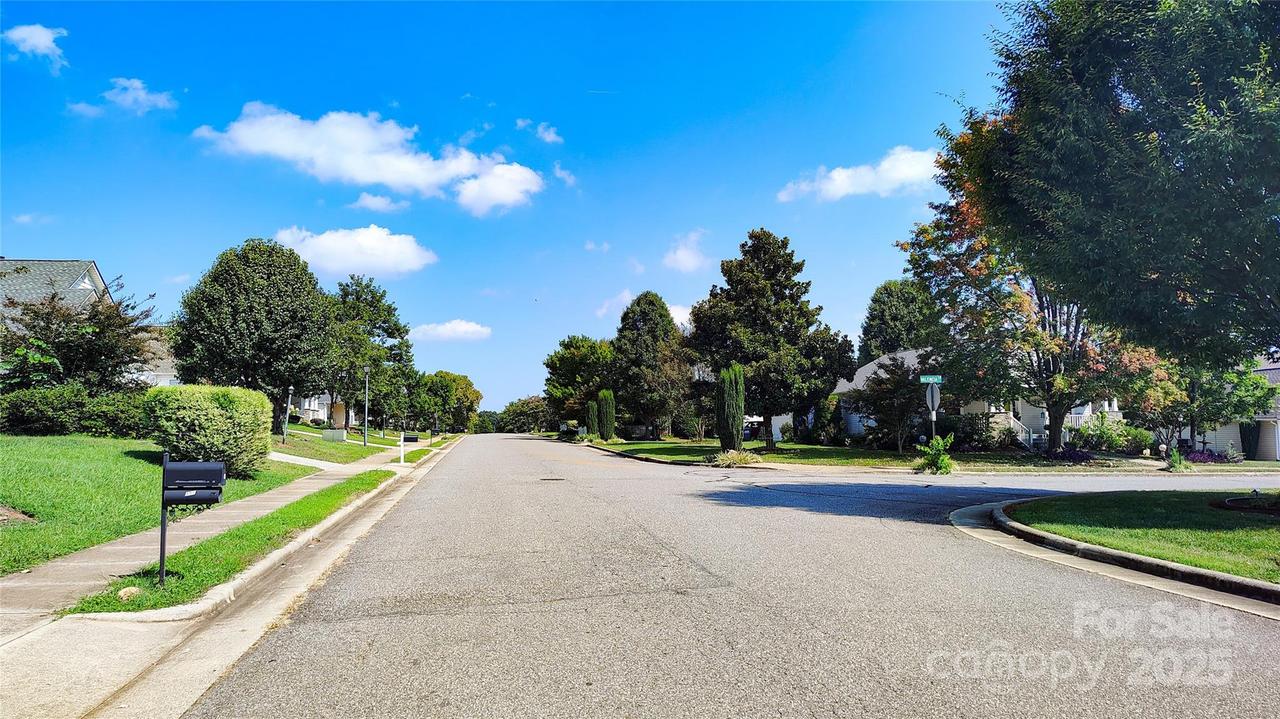 160 Tarrington Dr., Statesville, NC 28625