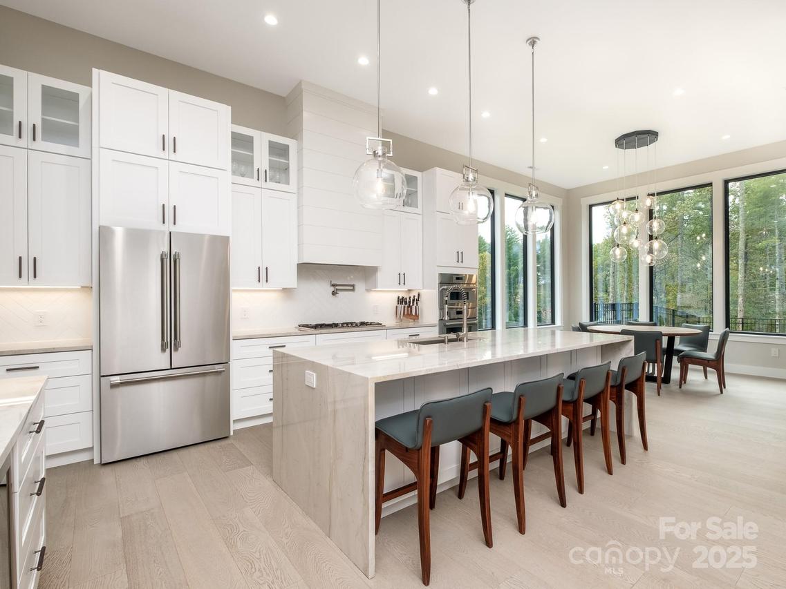 422 Ascension Valley, Horse Shoe, NC 28742