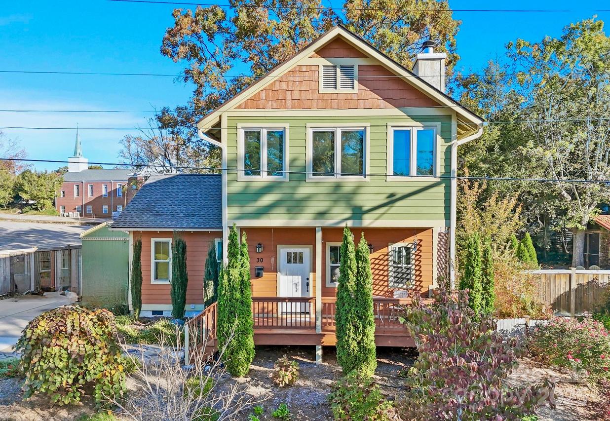 30 Dartmouth St., Asheville, NC 28806