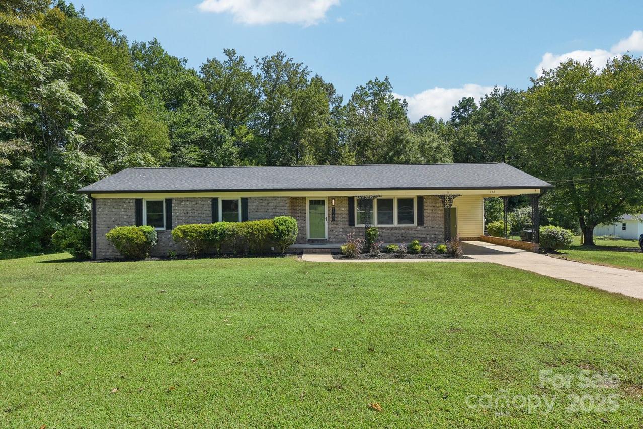 128 Vernon St., Cherryville, NC 28021