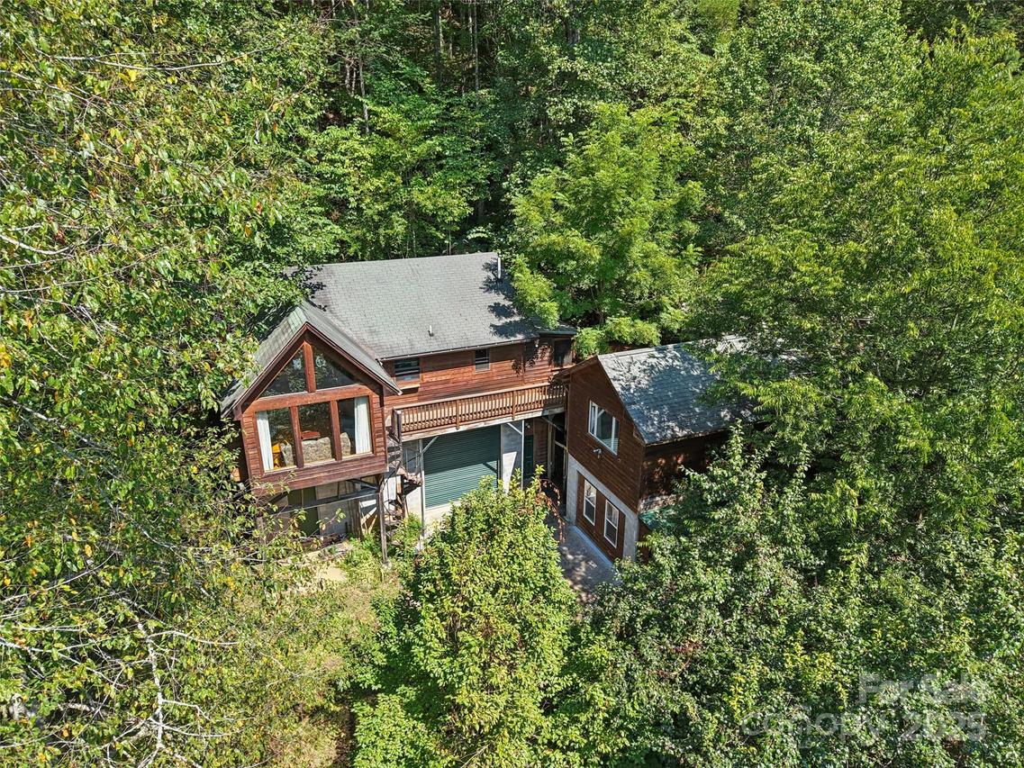 139 Forest Hills Rd., Bryson City, NC 28713
