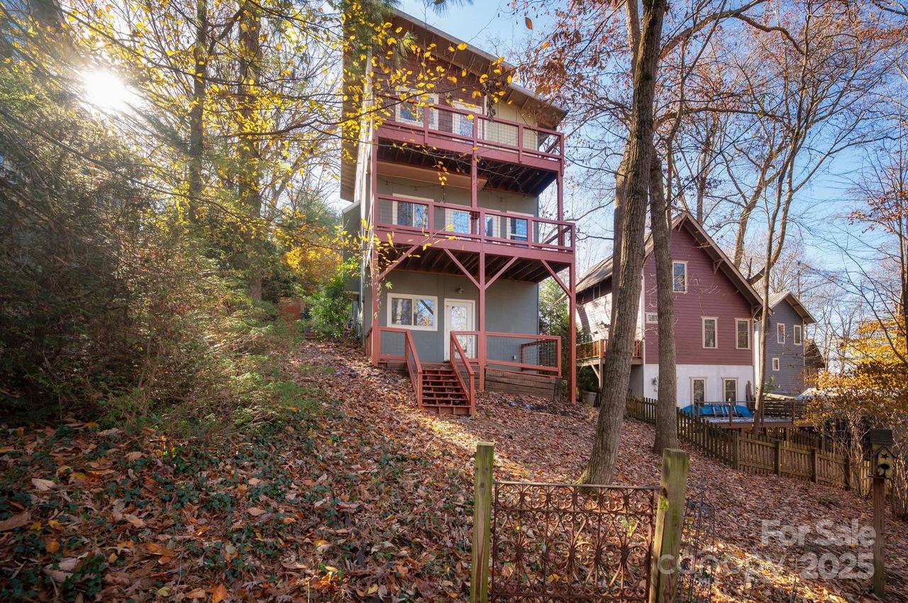 59 Morningside Dr., Asheville, NC 28806