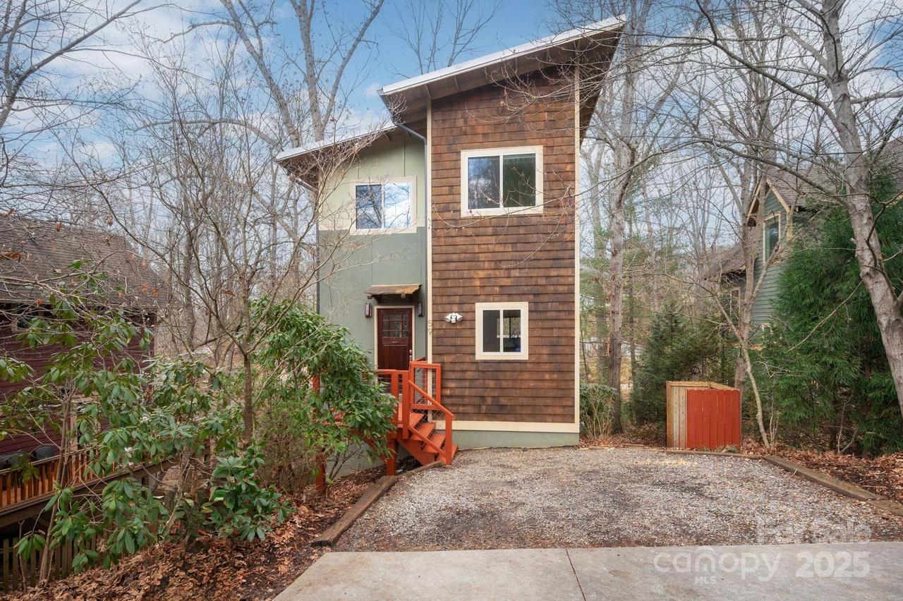 59 Morningside Dr., Asheville, NC 28806