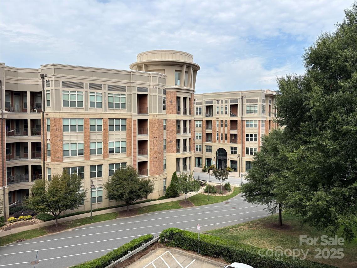 4620 Piedmont Row Dr., Charlotte, NC 28210
