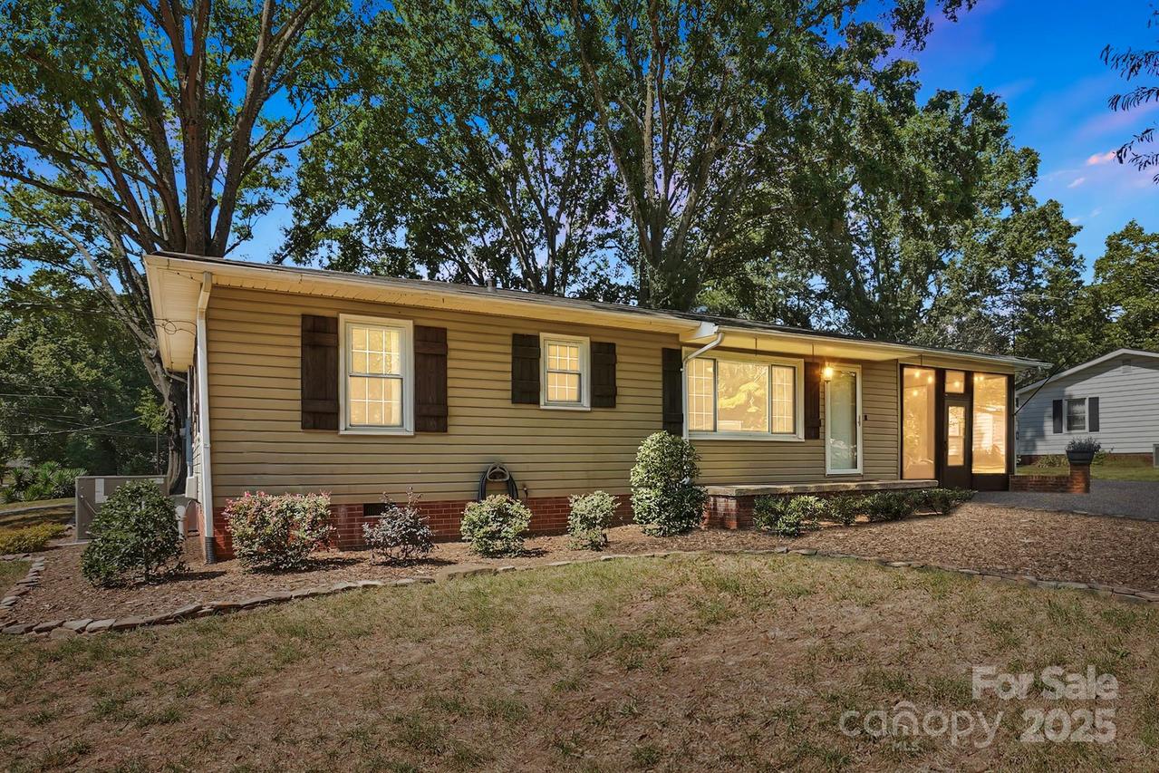 301 Dogwood St., Locust, NC 28097