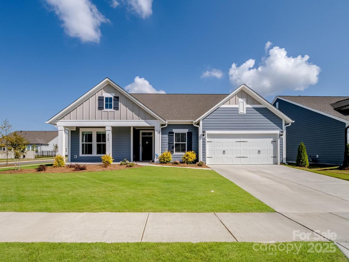 3160 Gavin Ln., Harrisburg, NC 28075