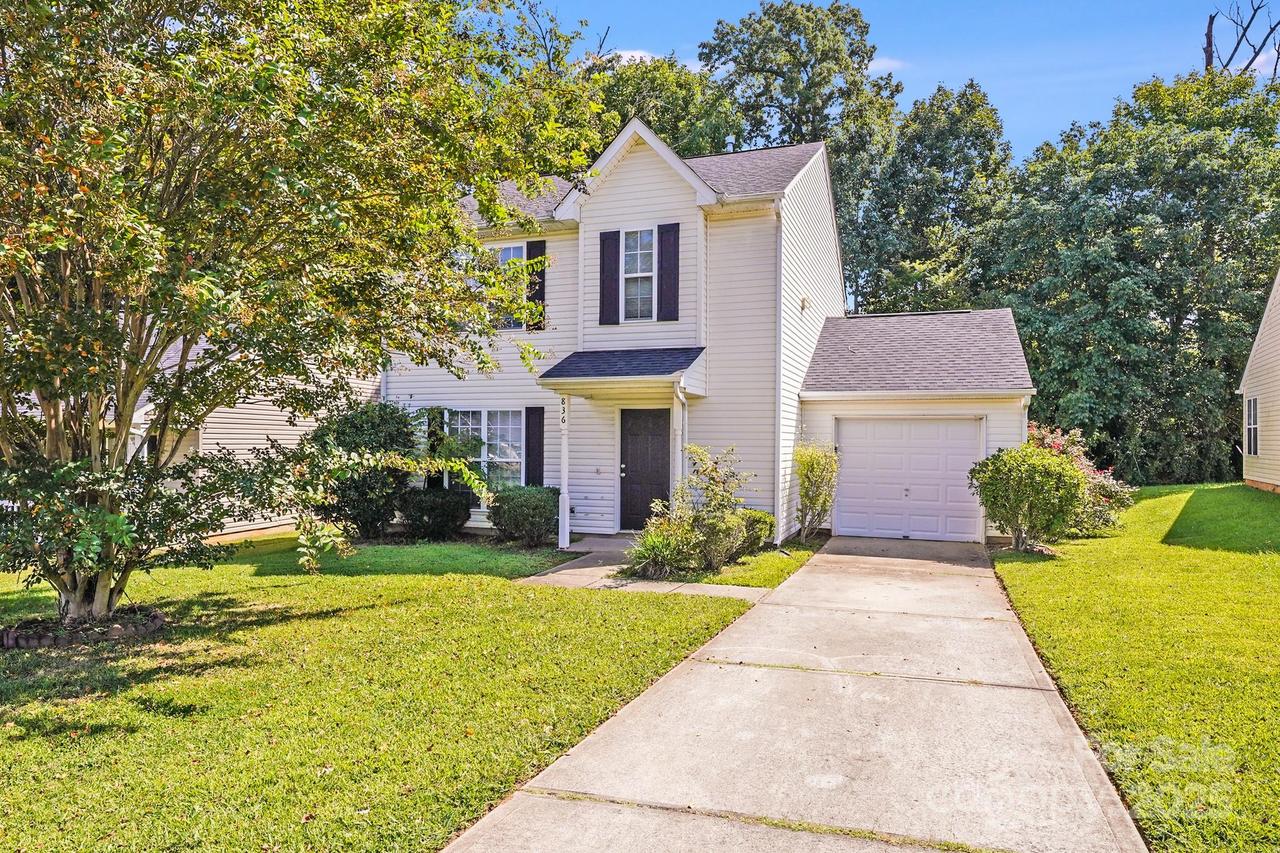 836 Almora Dr., Charlotte, NC 28216