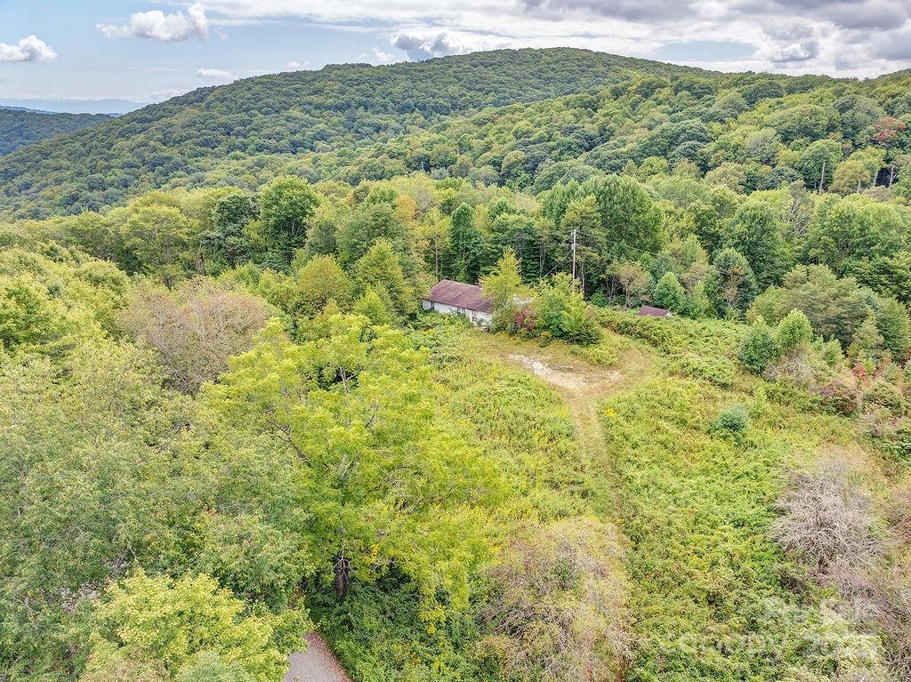 7130 Max Patch Rd., Hot Springs, NC 28743
