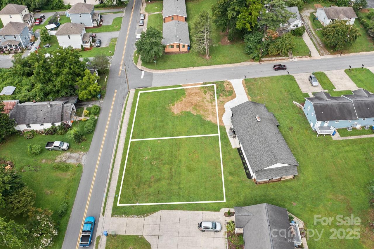 000 S Justice St. #A, Hendersonville, NC 28739