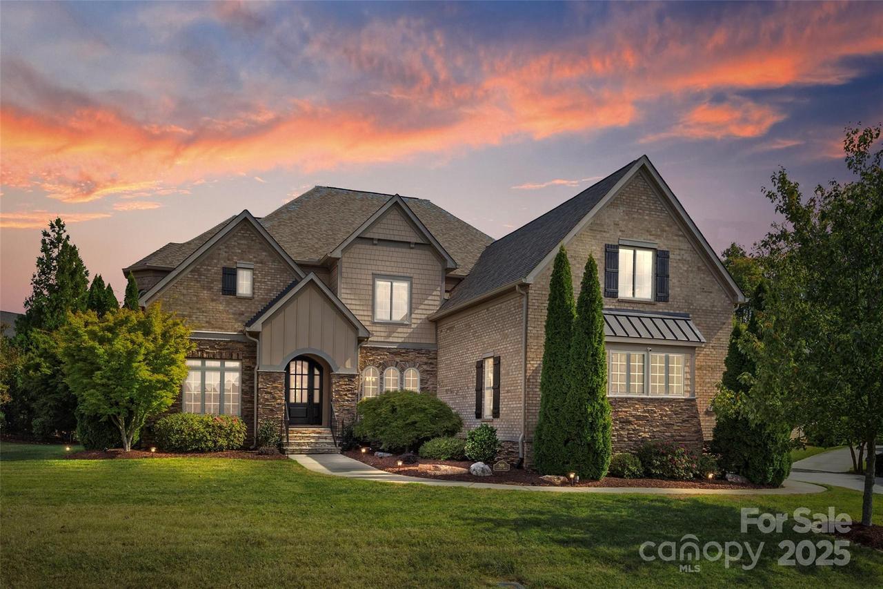 7809 Caspian Dr., Waxhaw, NC 28173