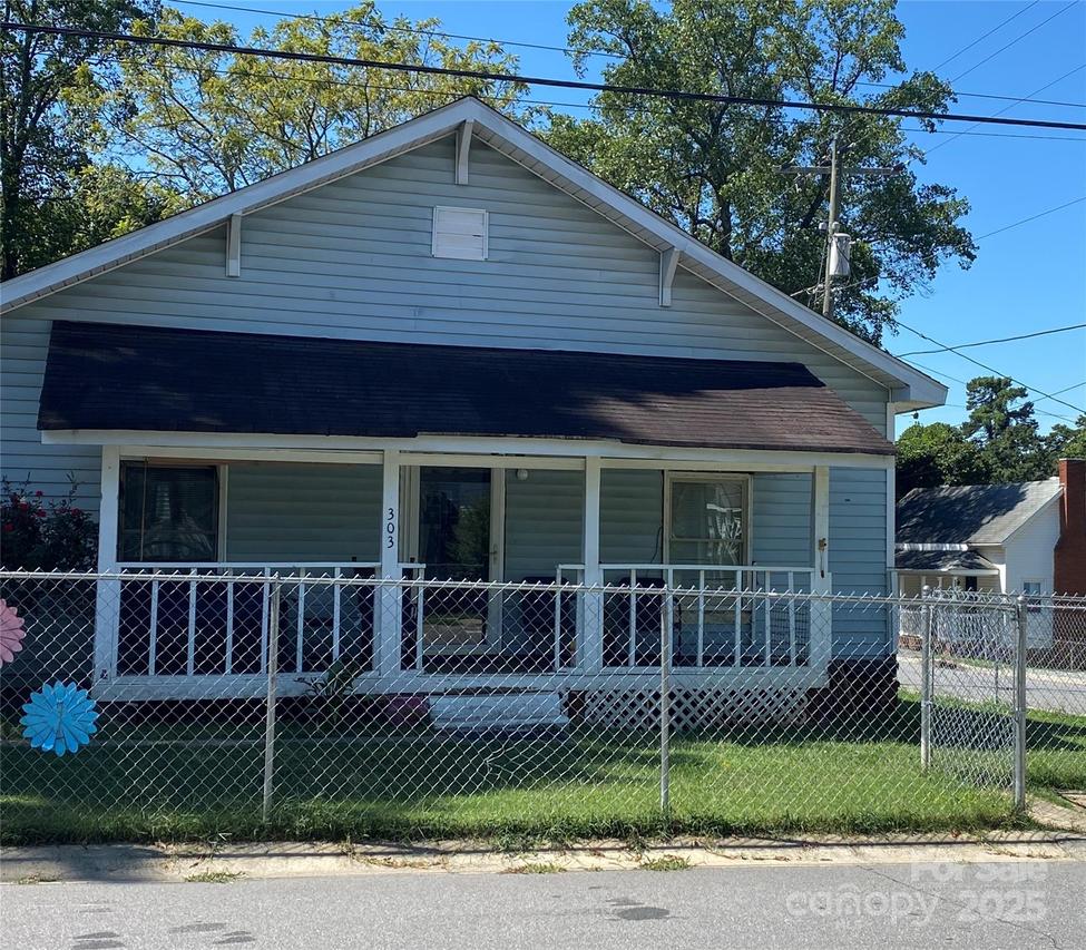 303 Parker Ave., Mooresville, NC 28115